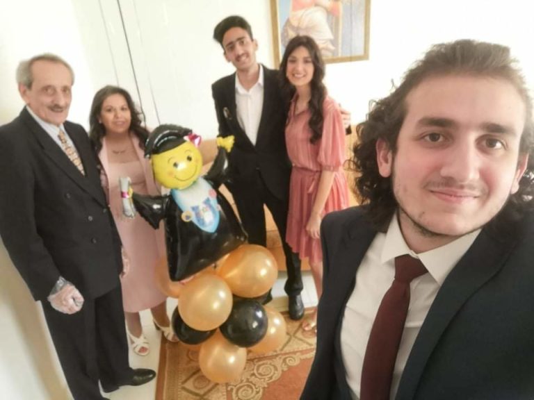 تهنئة للطالب يوسف سليم حنضل
