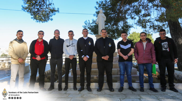 لقاء الدعوات “قرعتُ بابَكَ” في فلسطين