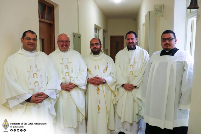 قداس العائلة الإكليريكية مع الأب فارس سرياني