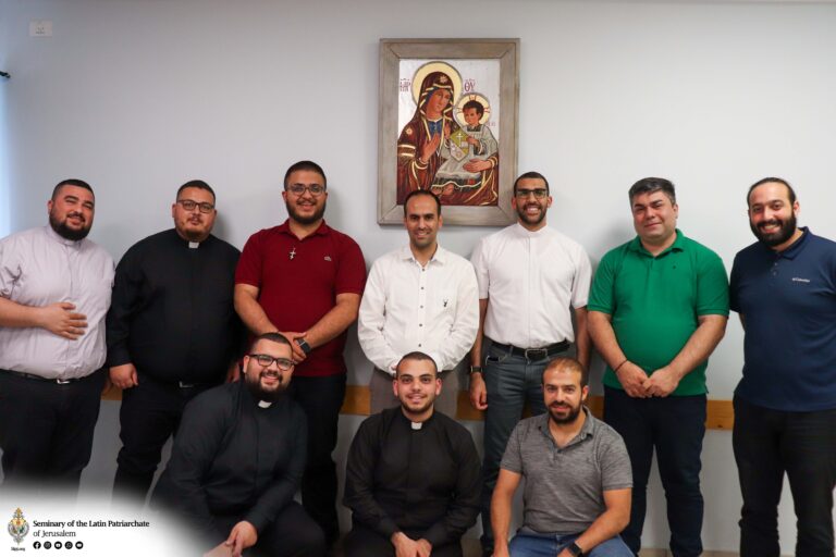 اختتام دورة جديدة في مركز التنشئة الروحية