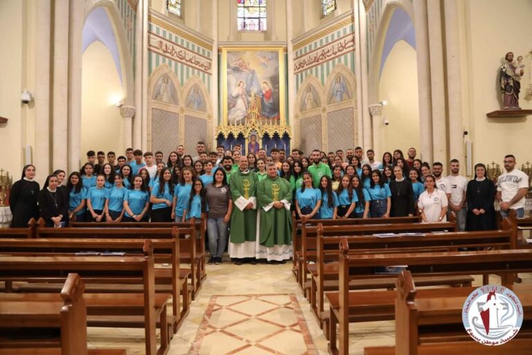 المعهد الإكليريكي يستضيف مخيم فئة الثانوي في شبيبة موطن يسوع