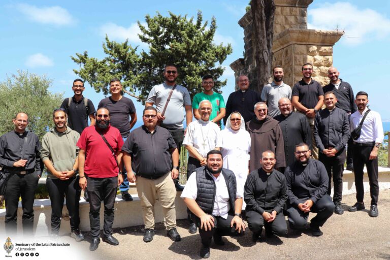 الرياضة الروحية السنوية لطلاب المعهد الإكليريكي