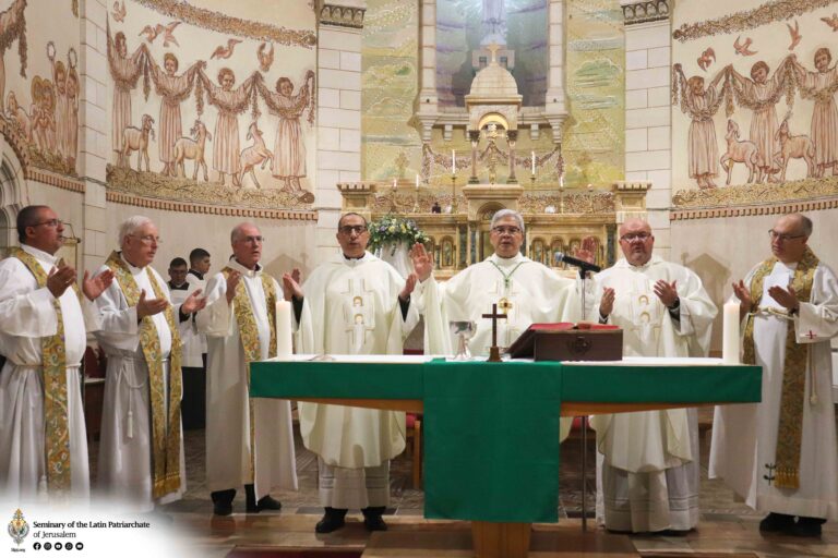 المعهد الإكليريكي يشارك في احتفالات اليوبيل الذّهبي لجامعة بيت لحم