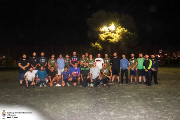 لعبة كرة قدم مع كشافة دير اللاتين بيت ساحور