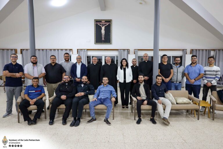 المعهد الإكليريكي يستضيف نائبة رئيس جامعة بيت لحم للشؤون الأكاديمية