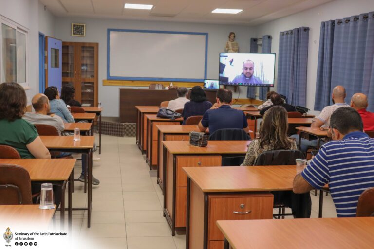 مركز التنشئة الروحيّة يبدأ ثالث دوراته لهذا الفصل