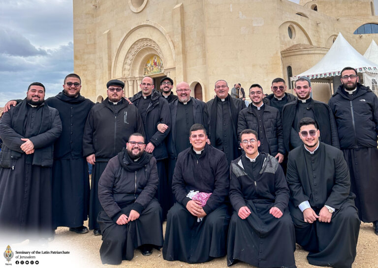 رحلة دينيّة إلى الأردنّ