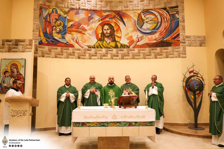 قداس العائلة الإكليريكية