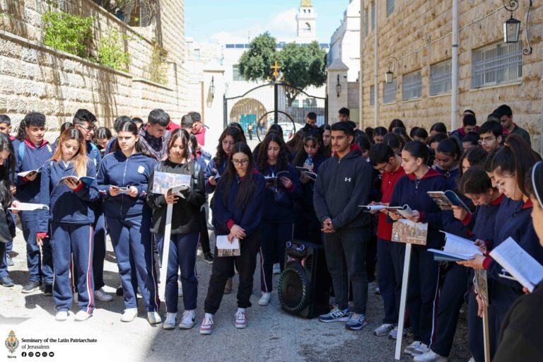 رياضة روحيّة لطلاب مدرسة البطريركية اللاتينية – بيت ساحور في المعهد الإكليريكي