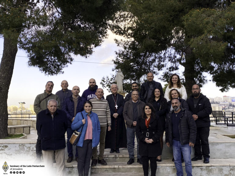 اختتام دورة روحانيّة الأماكن المقدّسة في مركز التنشئة الروحيّة