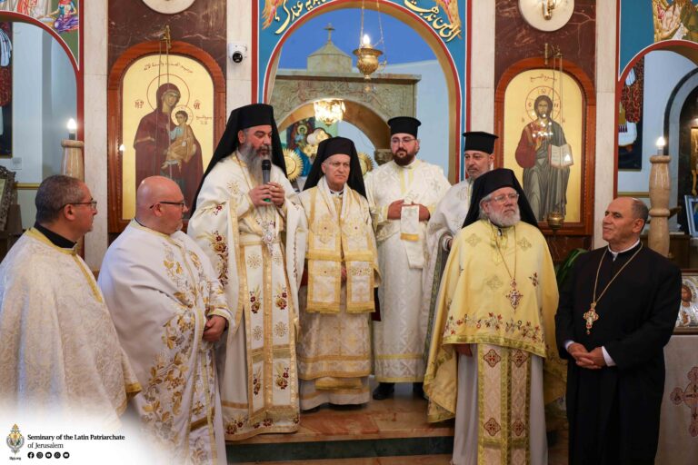 المعهد الإكليريكي يشارك في قداس الشكر الاحتفالي بالشماس شربل أبو سعدى