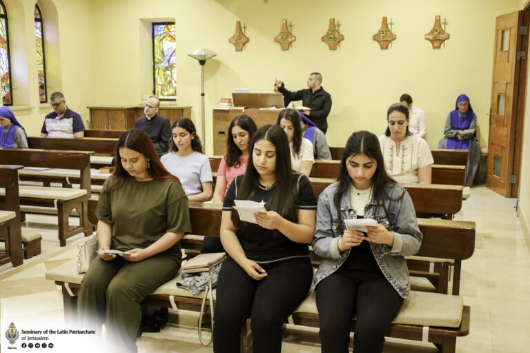 المعهد الإكليريكي يستضيف جوقة الرعاة – بيت ساحور